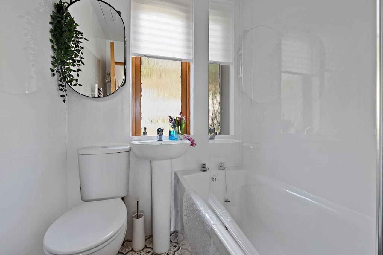 Avoch Finest Retreats - The Sea Cottage מראה חיצוני תמונה